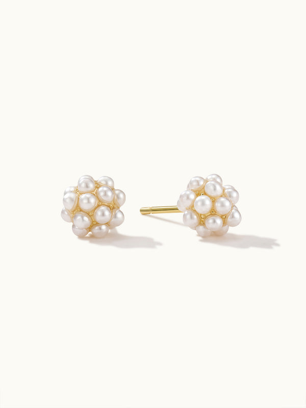 Pearl Cluster Pom Stud Ohrringe