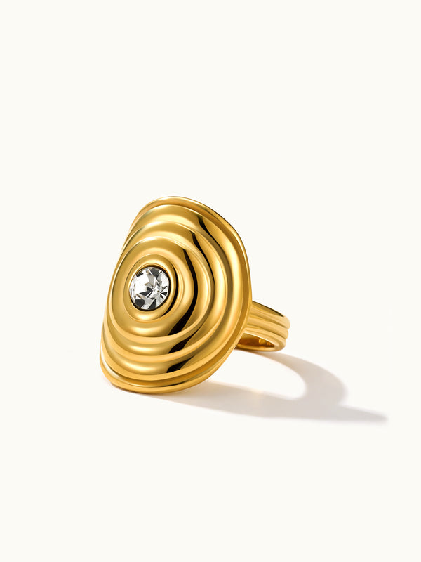 Universum Center Zircon Ring