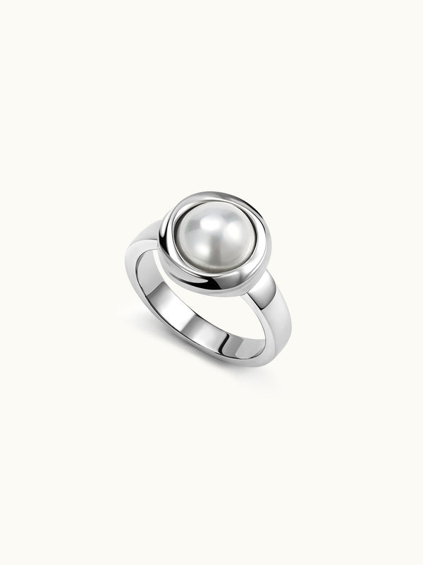 Elegance Single Pearl Ring