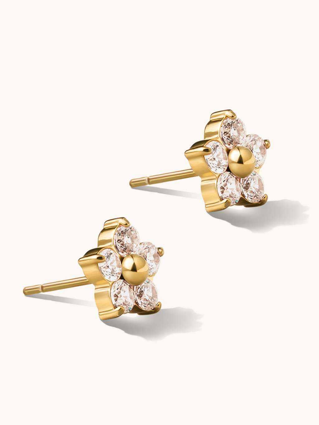 Daisy Flower Studs